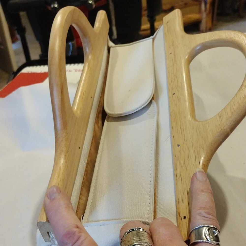 Estee Lauder bag - Picture 3 of 4